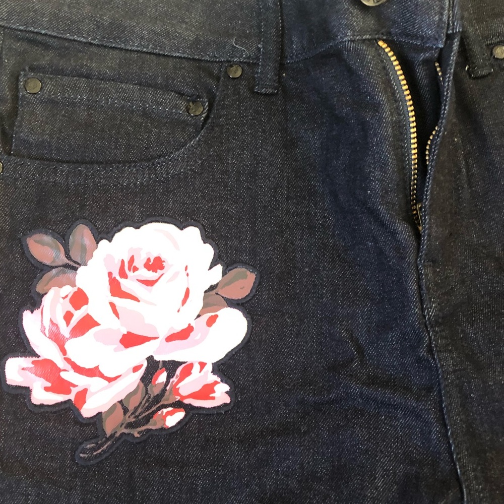 Kate Spade ‘Rambling Roses jeans’ - Picture 10 of 15